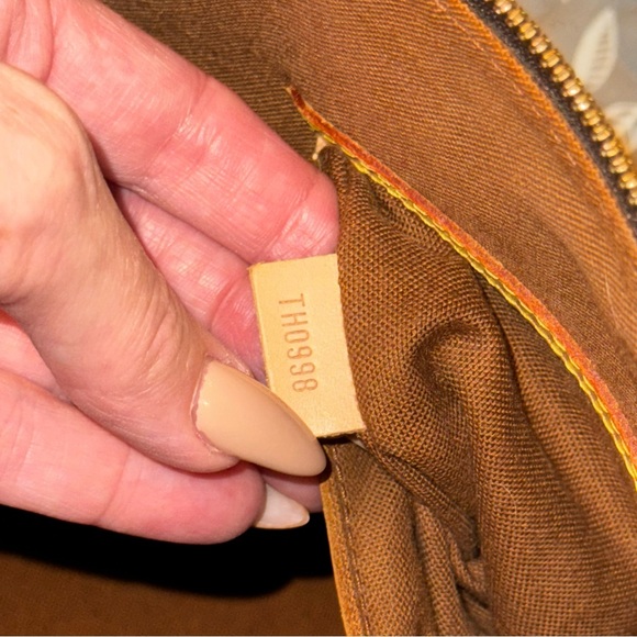 LOUIS VUITTON authentic Monogram Canvas Alma PM handbag - Picture 11 of 16